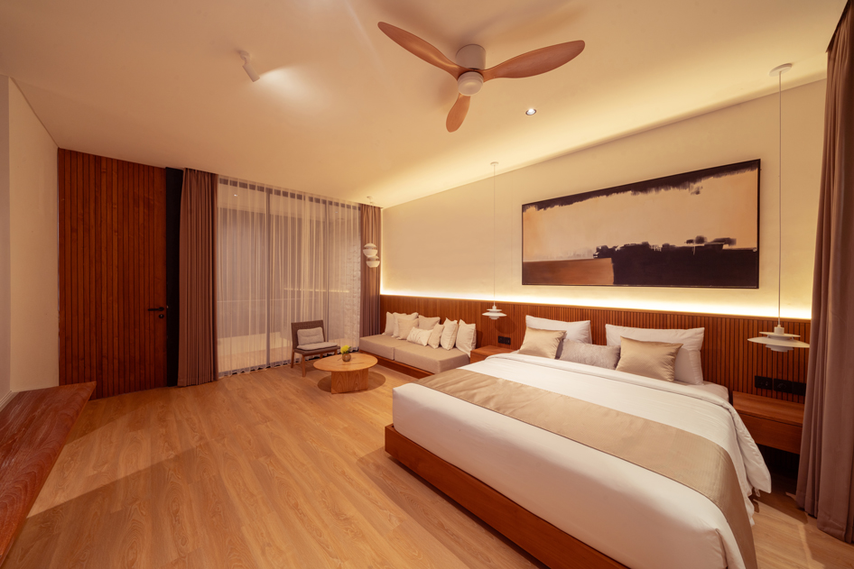 Sawo Villa Canggu — master bedroom, luxury villa Canggu Bali